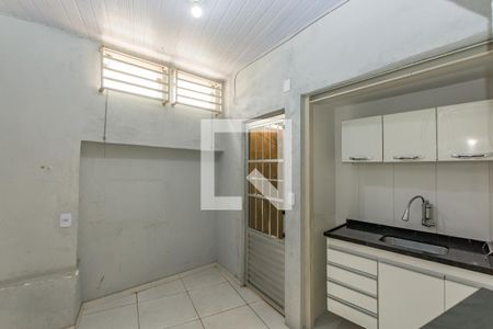Casa à venda com 272m², 2 quartos e sem vaga
