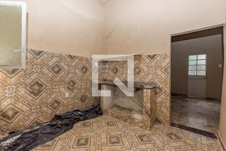 Casa à venda com 272m², 2 quartos e sem vaga