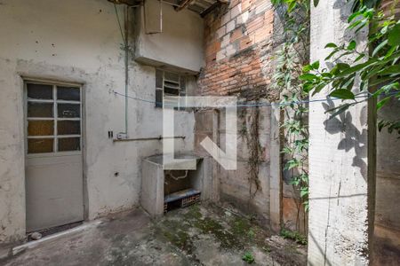 Casa à venda com 272m², 2 quartos e sem vaga