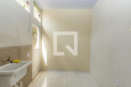 Casa à venda com 272m², 2 quartos e sem vaga