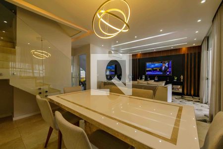 Casa de condomínio à venda com 220m², 4 quartos e 4 vagas Casa de condomínio à venda com 220m², 4 quartos e 4 vagasSala