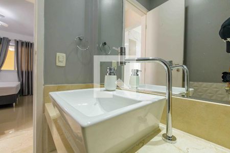 Casa de condomínio à venda com 220m², 4 quartos e 4 vagas Casa de condomínio à venda com 220m², 4 quartos e 4 vagasLavabo