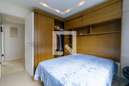 Casa de condomínio à venda com 220m², 4 quartos e 4 vagas Casa de condomínio à venda com 220m², 4 quartos e 4 vagasSuíte Canadense 2