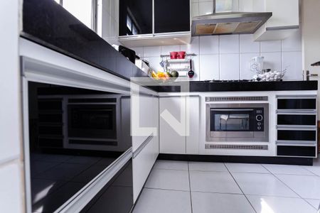 Apartamento à venda com 73m², 3 quartos e 2 vagas Apartamento à venda com 73m², 3 quartos e 2 vagasCozinha