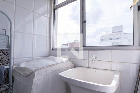 Apartamento à venda com 73m², 3 quartos e 2 vagas Apartamento à venda com 73m², 3 quartos e 2 vagasÁrea de serviço