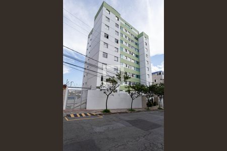 Apartamento à venda com 73m², 3 quartos e 2 vagas Apartamento à venda com 73m², 3 quartos e 2 vagasFachada