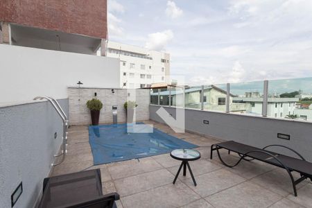 Apartamento à venda com 73m², 3 quartos e 2 vagas Apartamento à venda com 73m², 3 quartos e 2 vagasÁrea comum - Piscina