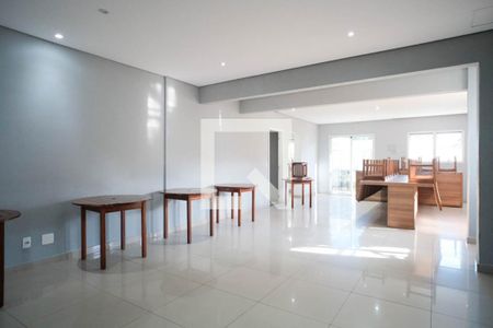 Apartamento para alugar com 50m², 2 quartos e 1 vagaÁrea comum - Festas