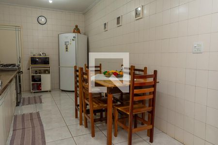 Casa para alugar com 177m², 3 quartos e 2 vagas Casa para alugar com 177m², 3 quartos e 2 vagasCozinha