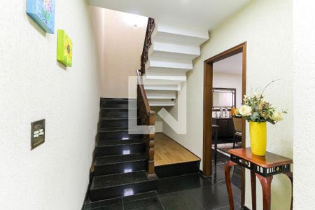 Corredor de casa para alugar com 3 quartos, 262m² em Vila Regente Feijó, São Paulo
