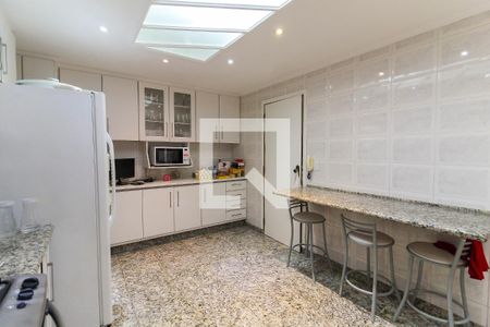 Casa para alugar com 262m², 3 quartos e 4 vagas Casa para alugar com 262m², 3 quartos e 4 vagasCozinha