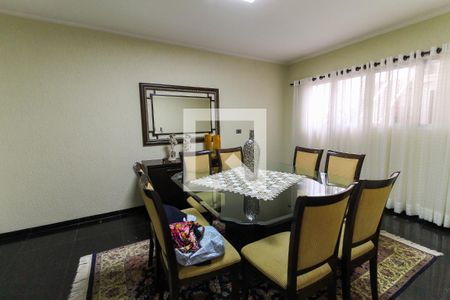 Casa para alugar com 262m², 3 quartos e 4 vagas Casa para alugar com 262m², 3 quartos e 4 vagasCozinha