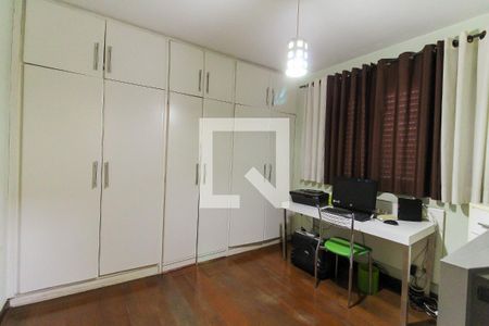 Casa para alugar com 262m², 3 quartos e 4 vagas Casa para alugar com 262m², 3 quartos e 4 vagasSuíte