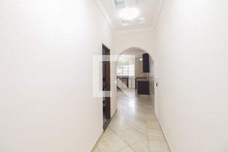 Casa à venda com 250m², 4 quartos e 3 vagasCorredor de Acesso 