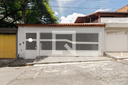Casa à venda com 250m², 4 quartos e 3 vagasFachada 