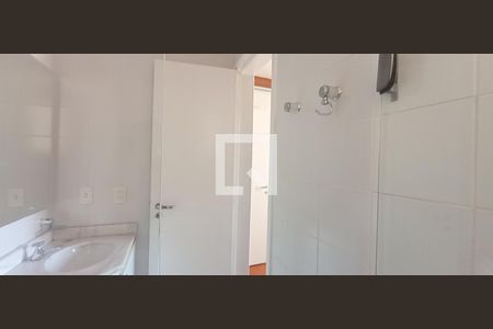 Banheiro de apartamento à venda com 3 quartos, 63m² em Cambuci, São Paulo