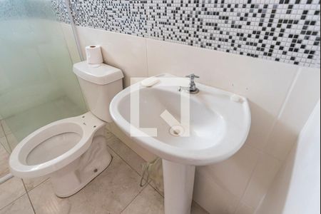 Banheiro de apartamento para alugar com 2 quartos, 40m² em Santa Maria, Santo André