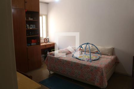 Casa à venda com 186m², 3 quartos e 2 vagasQuarto 1