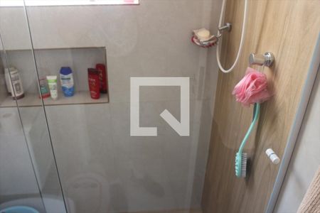 Casa à venda com 186m², 3 quartos e 2 vagasBanheiro