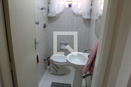 Casa à venda com 186m², 3 quartos e 2 vagasLavabo