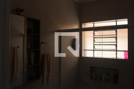 Casa à venda com 186m², 3 quartos e 2 vagasBanheiro