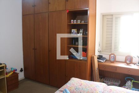 Casa à venda com 186m², 3 quartos e 2 vagasQuarto 1