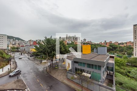 Sala de apartamento à venda com 3 quartos, 88m² em Estoril, Belo Horizonte