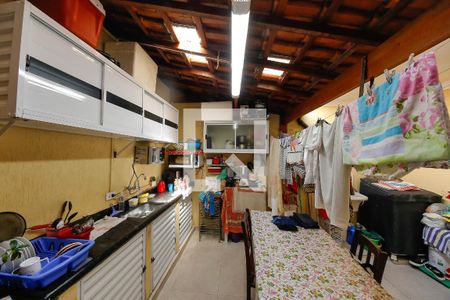 Casa à venda com 135m², 3 quartos e 1 vagaÁrea de Serviço