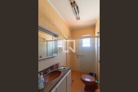 Casa para alugar com 300m², 4 quartos e 3 vagasBanheiro