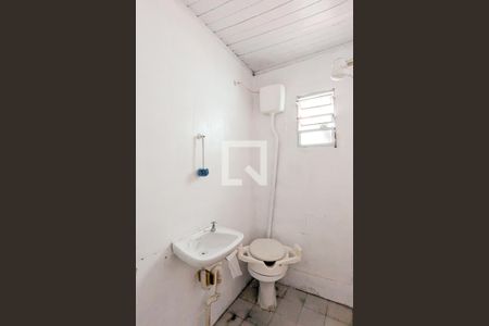 Casa à venda com 300m², 4 quartos e 2 vagasBanheiro da edícula