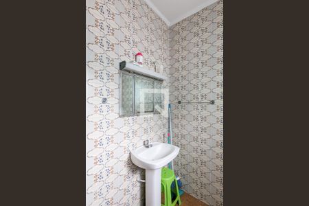 Casa à venda com 300m², 4 quartos e 2 vagasBanheiro 2