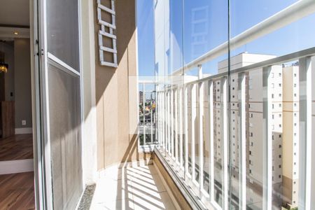 Varanda de apartamento para alugar com 2 quartos, 58m² em Jardim Tupanci, Barueri