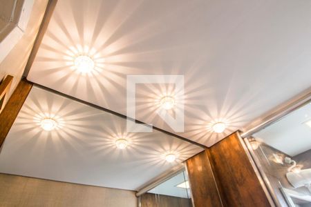 Apartamento para alugar com 58m², 2 quartos e 1 vaga Apartamento para alugar com 58m², 2 quartos e 1 vagaDetalhe do banheiro