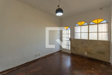 Sala de casa para alugar com 3 quartos, 100m² em São João Batista (venda Nova), Belo Horizonte