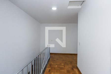 Casa à venda com 253m², 3 quartos e 1 vaga Casa à venda com 253m², 3 quartos e 1 vagaCorredor