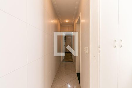 Casa à venda com 274m², 4 quartos e 4 vagasCorredor