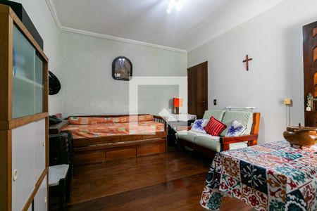 Casa à venda com 274m², 4 quartos e 4 vagasSuíte 2