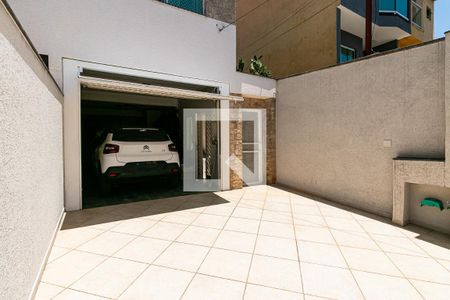Casa à venda com 274m², 4 quartos e 4 vagasGaragem