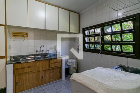 Casa à venda com 274m², 4 quartos e 4 vagasCozinha 2