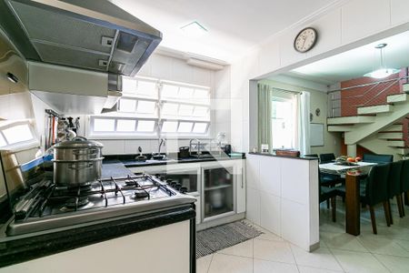 Casa à venda com 274m², 4 quartos e 4 vagasCozinha 1