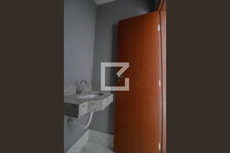 Casa de condomínio à venda com 120m², 2 quartos e 1 vagaLavabo