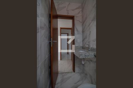 Casa de condomínio à venda com 120m², 2 quartos e 1 vagaBanheiro da Suíte 2