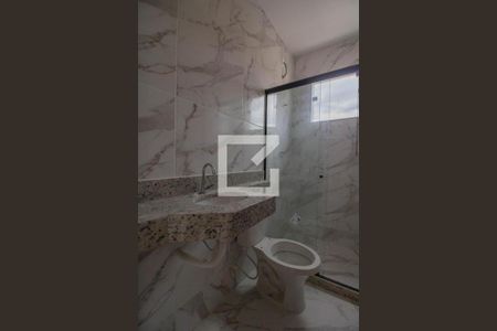 Casa de condomínio à venda com 120m², 2 quartos e 1 vagaBanheiro da Suíte 2