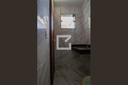 Casa de condomínio à venda com 120m², 2 quartos e 1 vagaBanheiro da Suíte 1