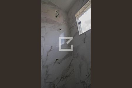 Casa de condomínio à venda com 120m², 2 quartos e 1 vagaBanheiro da Suíte 2