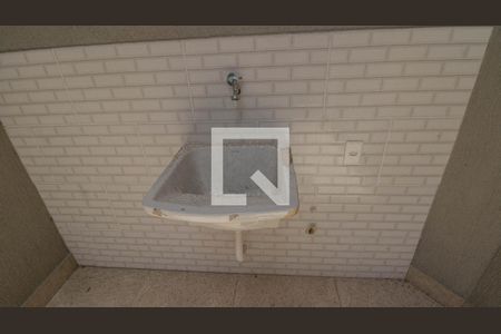 Casa de condomínio à venda com 120m², 2 quartos e 1 vagaÁrea de Serviço