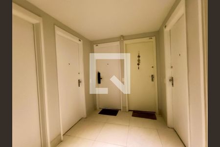 Apartamento à venda com 105m², 3 quartos e 2 vagasHall 