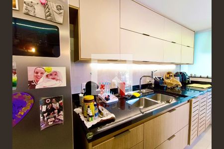 Apartamento à venda com 105m², 3 quartos e 2 vagasCozinha americana 