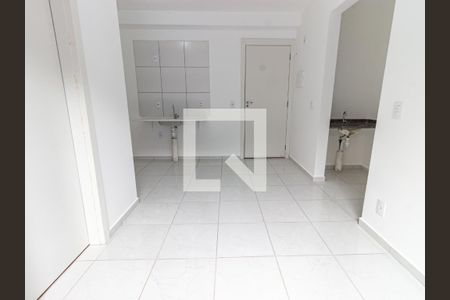 Sala/Cozinha de apartamento para alugar com 2 quartos, 34m² em Canindé, São Paulo