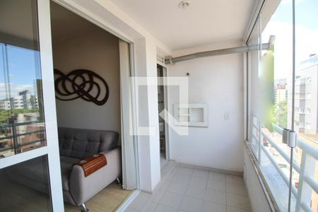 Apartamento à venda com 82m², 3 quartos e 1 vaga Apartamento à venda com 82m², 3 quartos e 1 vagaVaranda